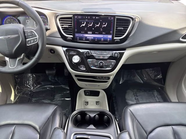 2023 Bright White Clearcoat Chrysler Pacifica Touring L FWD Van