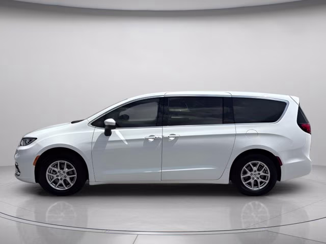 2023 Bright White Clearcoat Chrysler Pacifica Touring L FWD Van