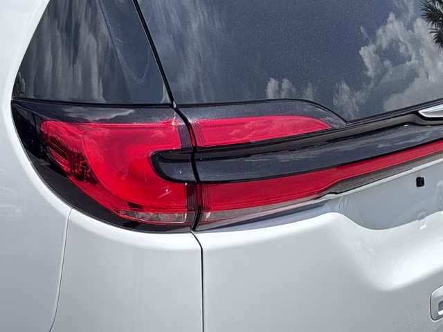 2023 Bright White Clearcoat Chrysler Pacifica Touring L FWD Van