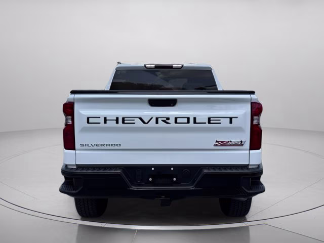 2025 Summit White Chevrolet Silverado 1500 Custom Trail Boss 4X4 Truck