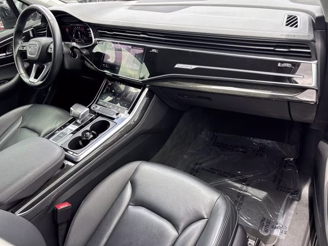 2024 Mythos Black Metallic Audi Q7 55 Premium Plus AWD SUV