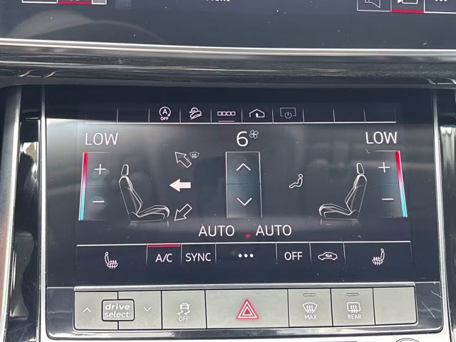 2024 Mythos Black Metallic Audi Q7 55 Premium Plus AWD SUV