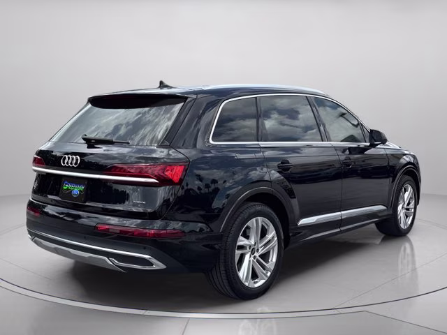 2024 Mythos Black Metallic Audi Q7 55 Premium Plus AWD SUV
