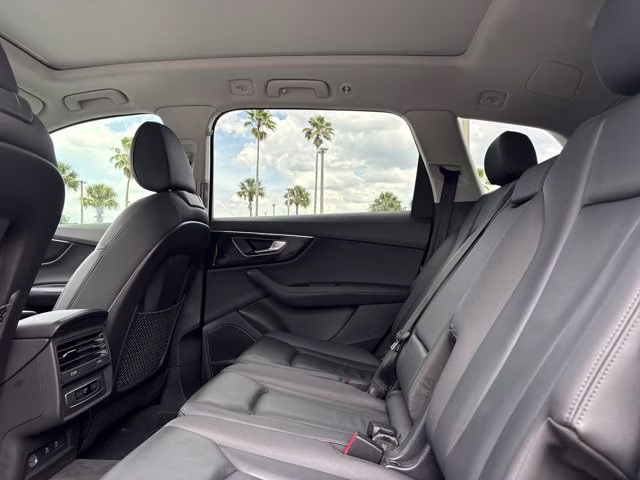 2024 Mythos Black Metallic Audi Q7 Premium Plus AWD SUV