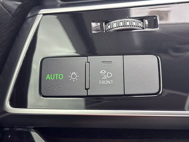 2024 Mythos Black Metallic Audi Q7 Premium Plus AWD SUV