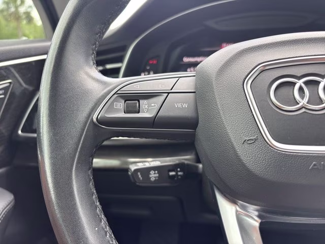 2024 Mythos Black Metallic Audi Q7 Premium Plus AWD SUV