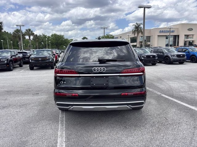 2024 Mythos Black Metallic Audi Q7 Premium Plus AWD SUV