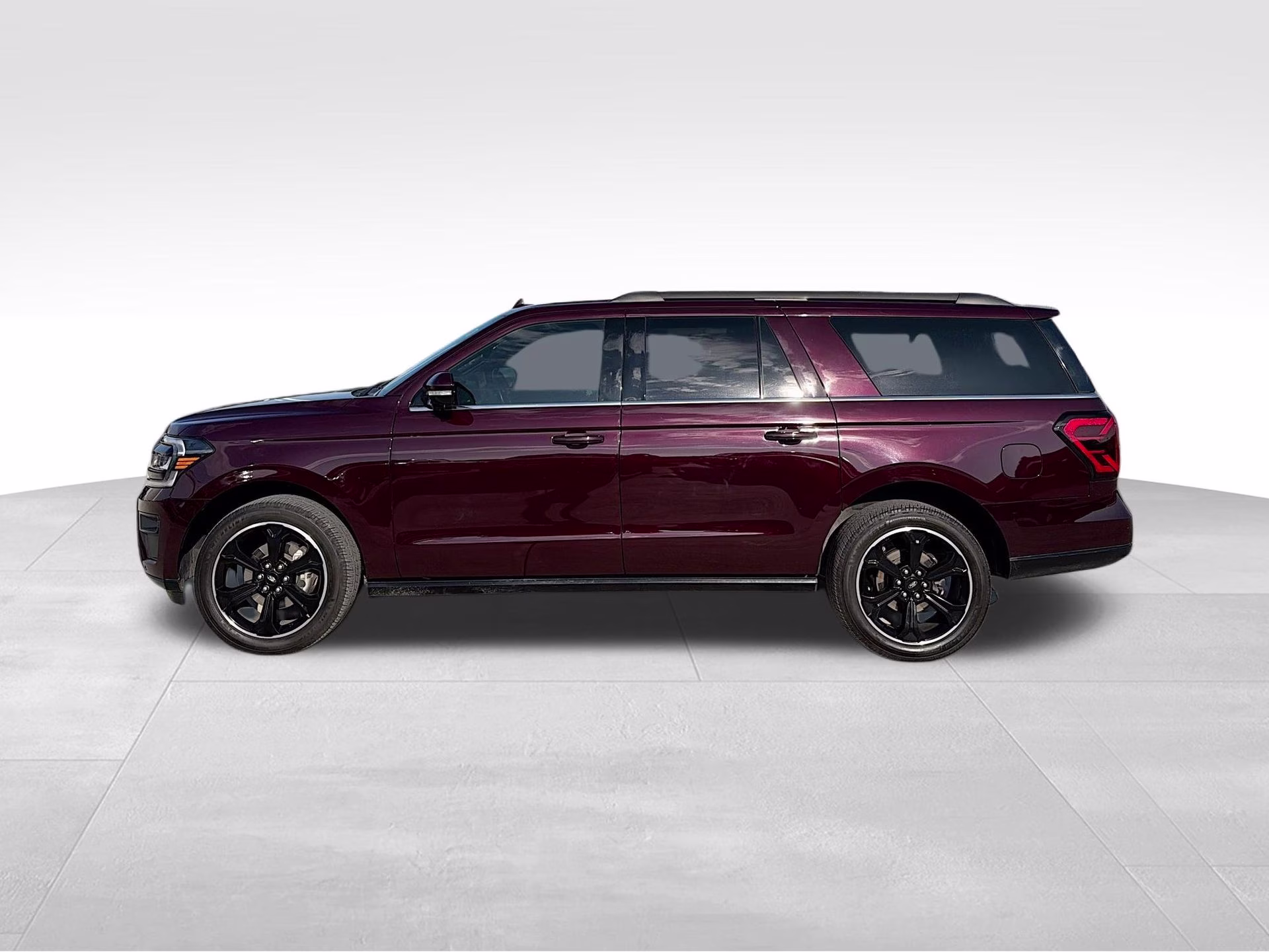 2023 Jewel Red Metallic Tinted Clearcoat Ford Expedition Max Limited RWD SUV