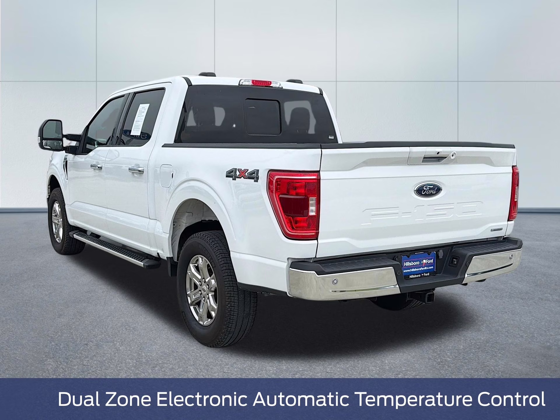 2023 Oxford White Ford F-150 XLT 4X4 Truck