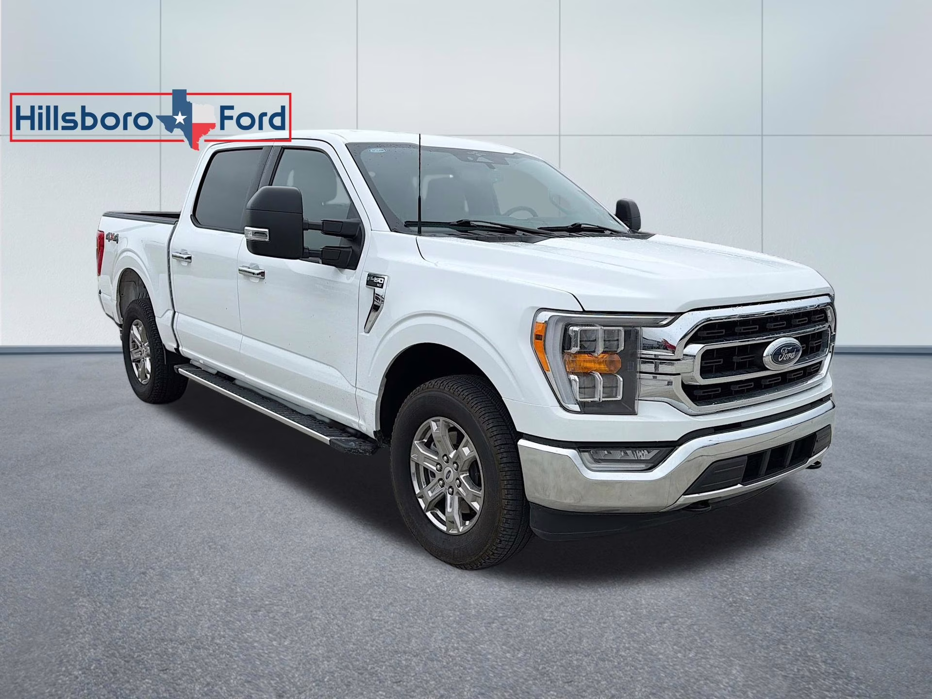2023 Oxford White Ford F-150 XLT 4X4 Truck
