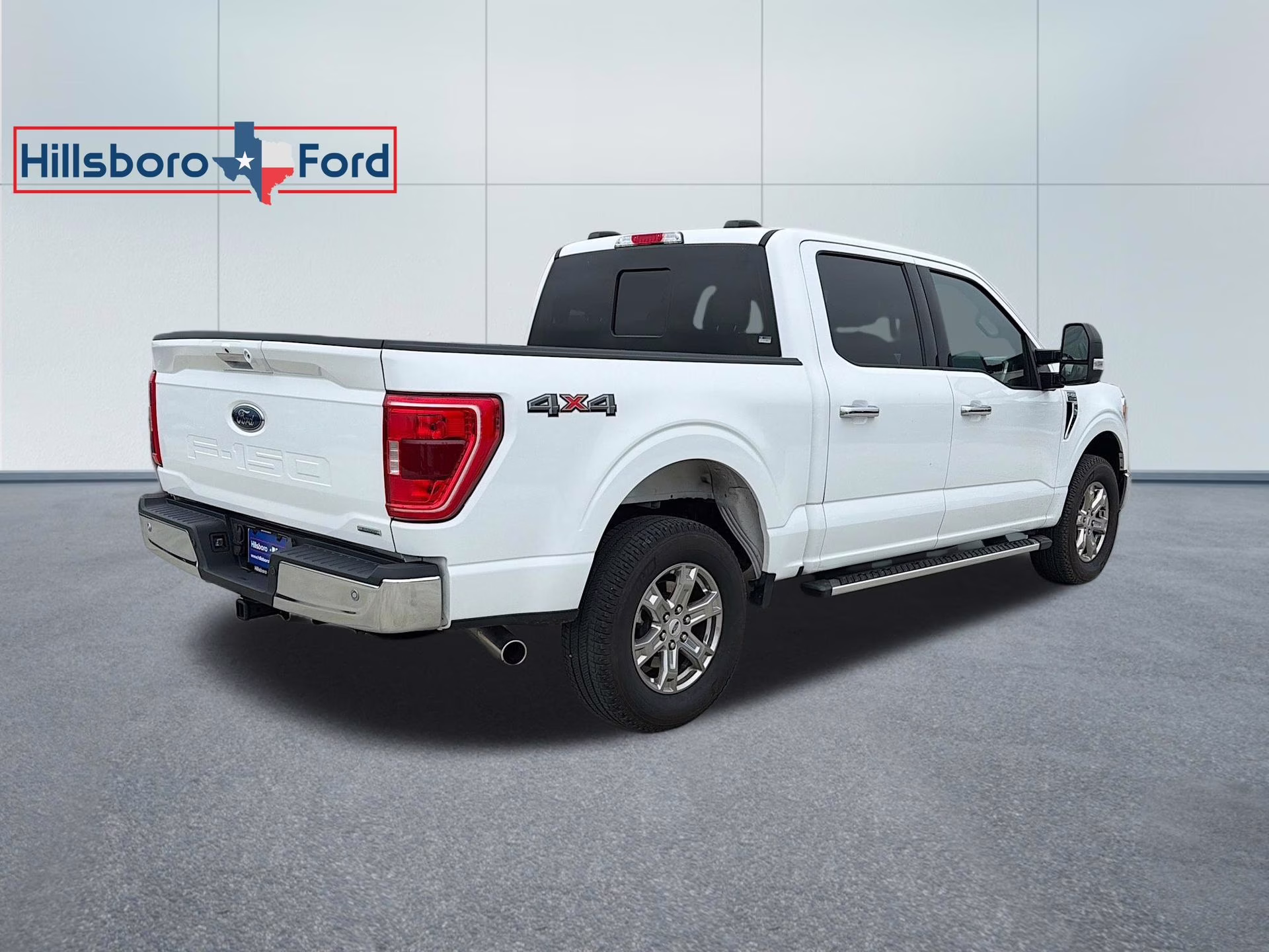 2023 Oxford White Ford F-150 XLT 4X4 Truck