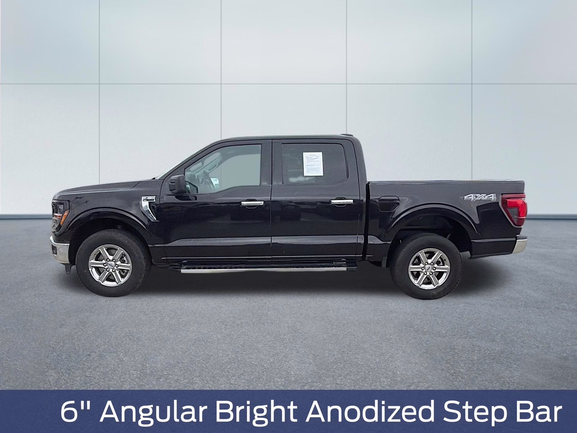 2025 Agate Black Metallic Ford F-150 XLT 4X4 Truck