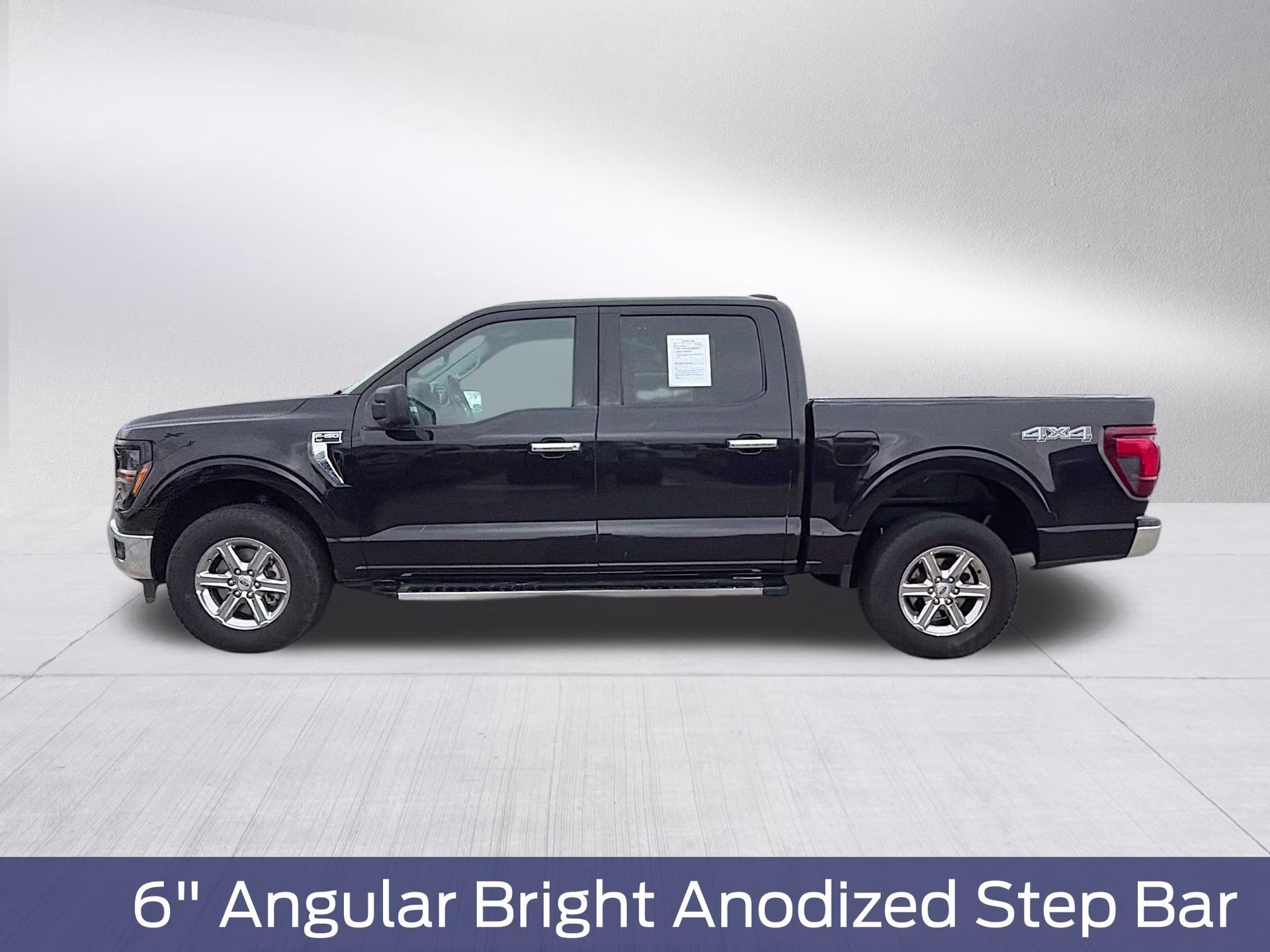 2025 Agate Black Metallic Ford F-150 XLT 4X4 Truck