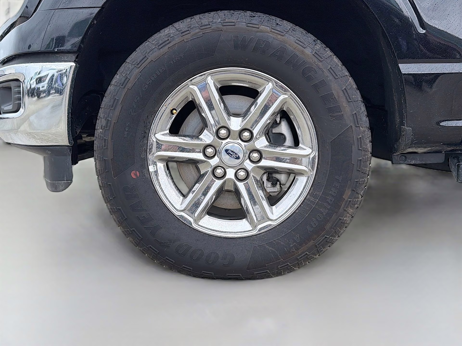 2025 Agate Black Metallic Ford F-150 XLT 4X4 Truck