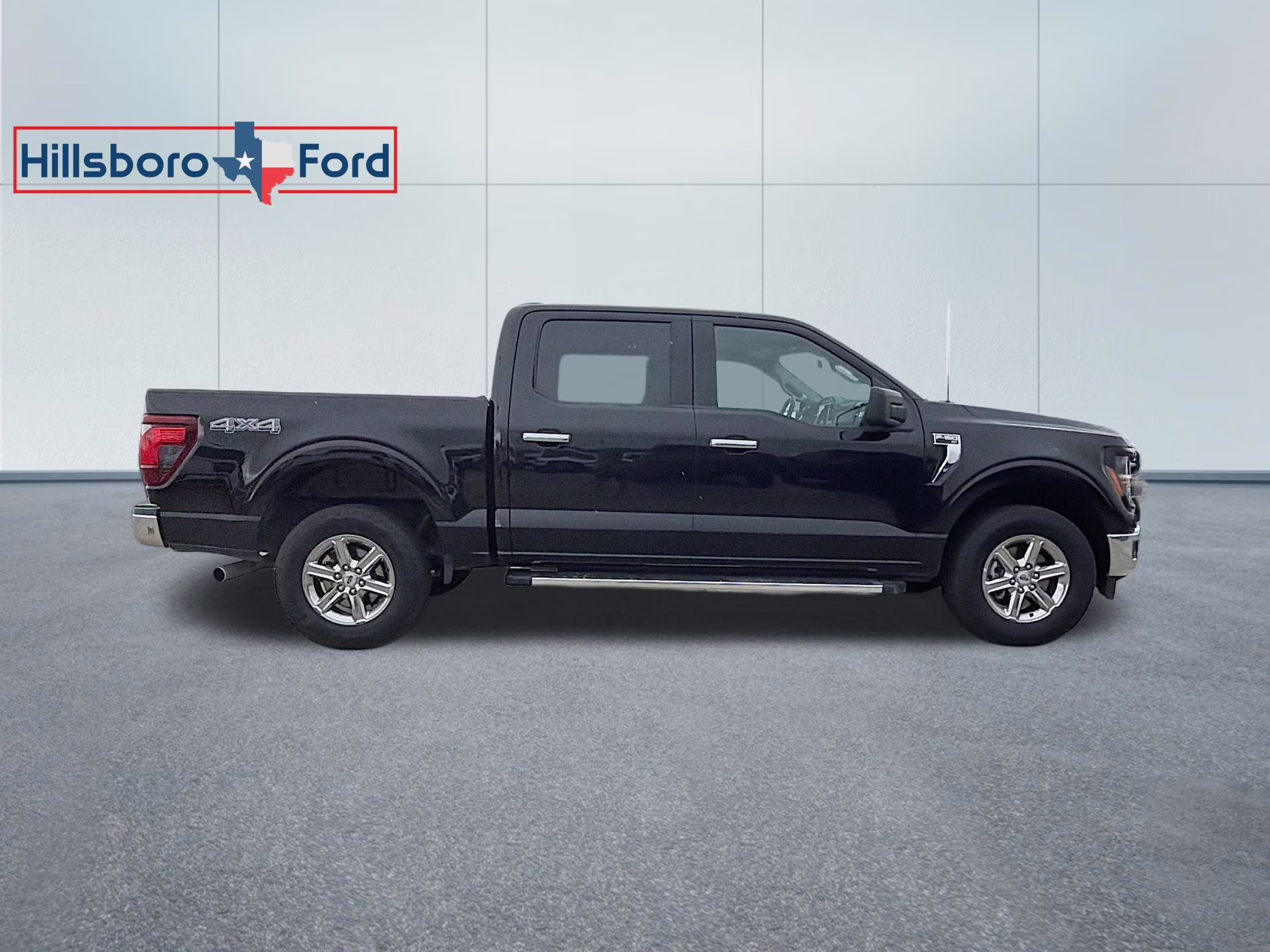 2025 Agate Black Metallic Ford F-150 XLT 4X4 Truck