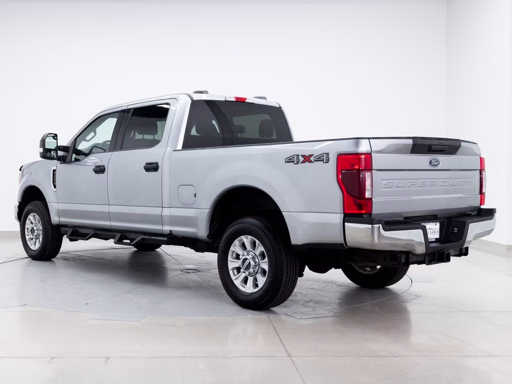 2020 Silver Ford Super Duty F-250 SRW XLT 4X4 Truck