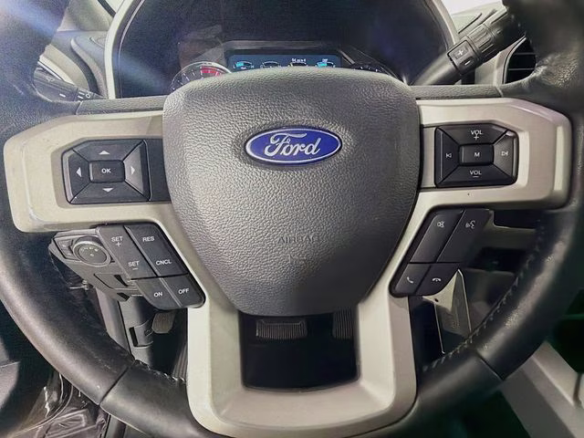 2018 Magma Red Ford Super Duty F-350 DRW Lariat 4X4 Truck