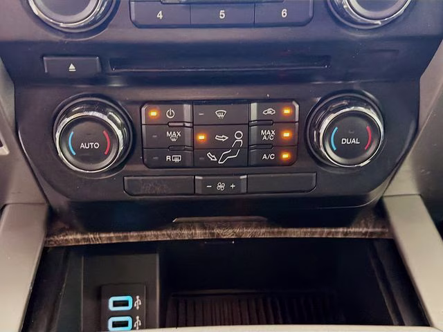 2018 Magma Red Ford Super Duty F-350 DRW Lariat 4X4 Truck
