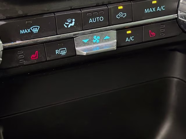 2022 Silver Metallic Ford F-150 XLT 4X4 Truck