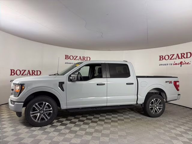 2023 Avalanche Gray Ford F-150 XL 4X4 Truck