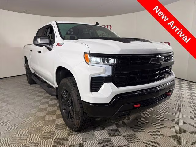 2026 Summit White Chevrolet Silverado 1500 LT Trail Boss 4X4 Truck