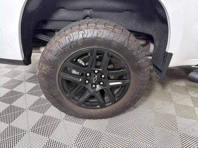 2026 Summit White Chevrolet Silverado 1500 LT Trail Boss 4X4 Truck