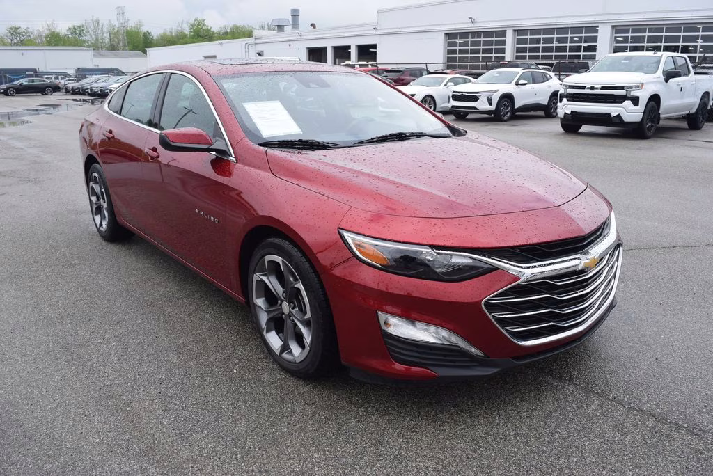 2022 Cherry Red Tintcoat Chevrolet Malibu LT FWD Sedan