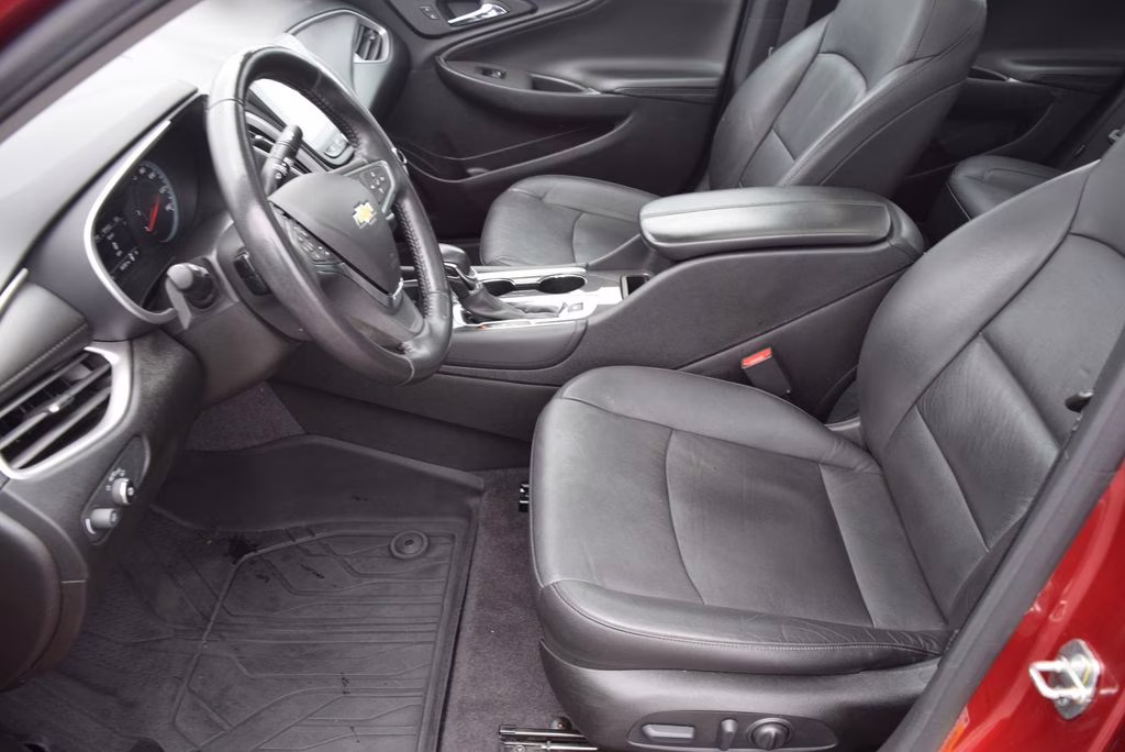 2022 Cherry Red Tintcoat Chevrolet Malibu LT FWD Sedan