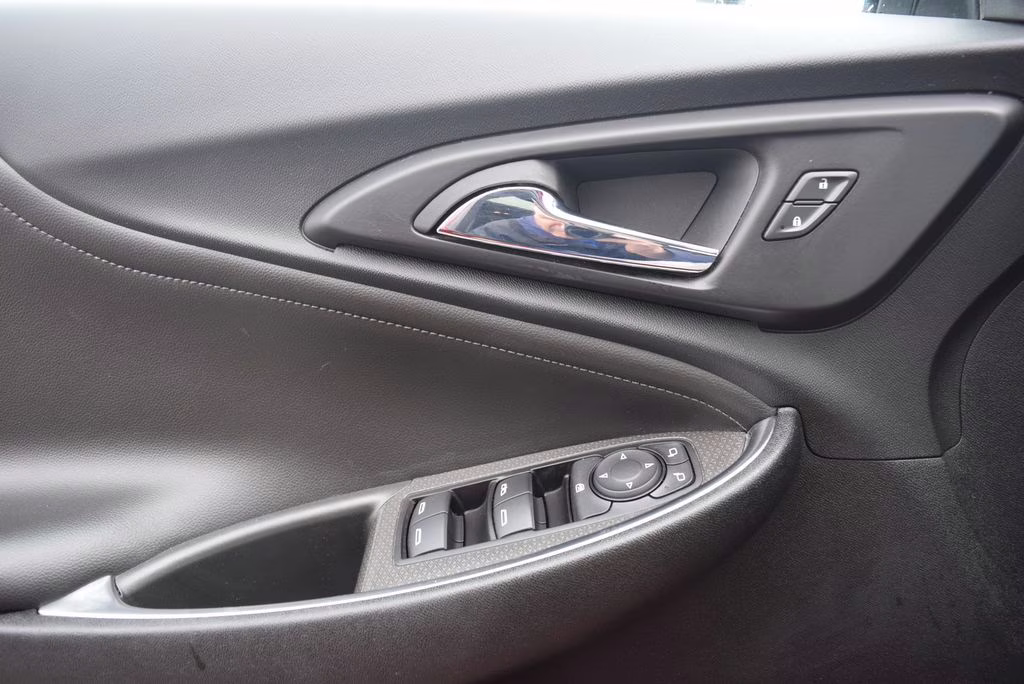 2022 Cherry Red Tintcoat Chevrolet Malibu LT FWD Sedan