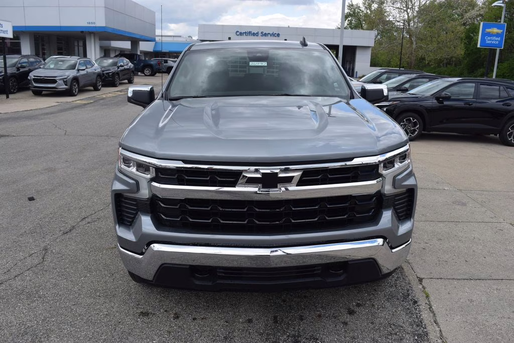 2026 Sterling Gray Metallic Chevrolet Silverado 1500 LT 4X4 Truck