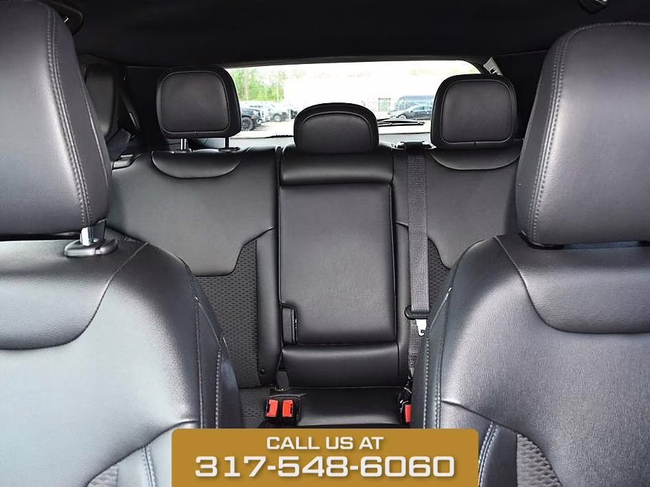 2025 Bright White Jeep Compass Latitude 4X4 SUV