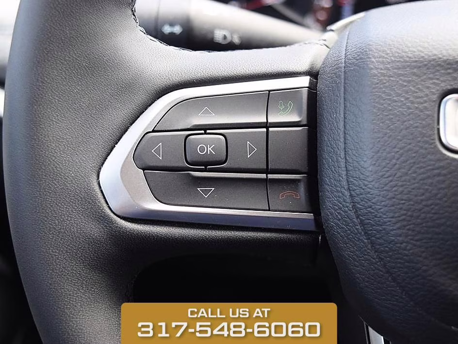 2025 Bright White Jeep Compass Latitude 4X4 SUV