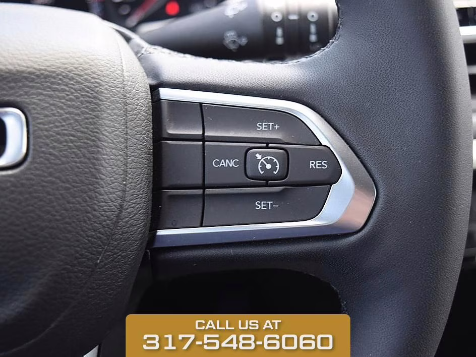 2025 Bright White Jeep Compass Latitude 4X4 SUV