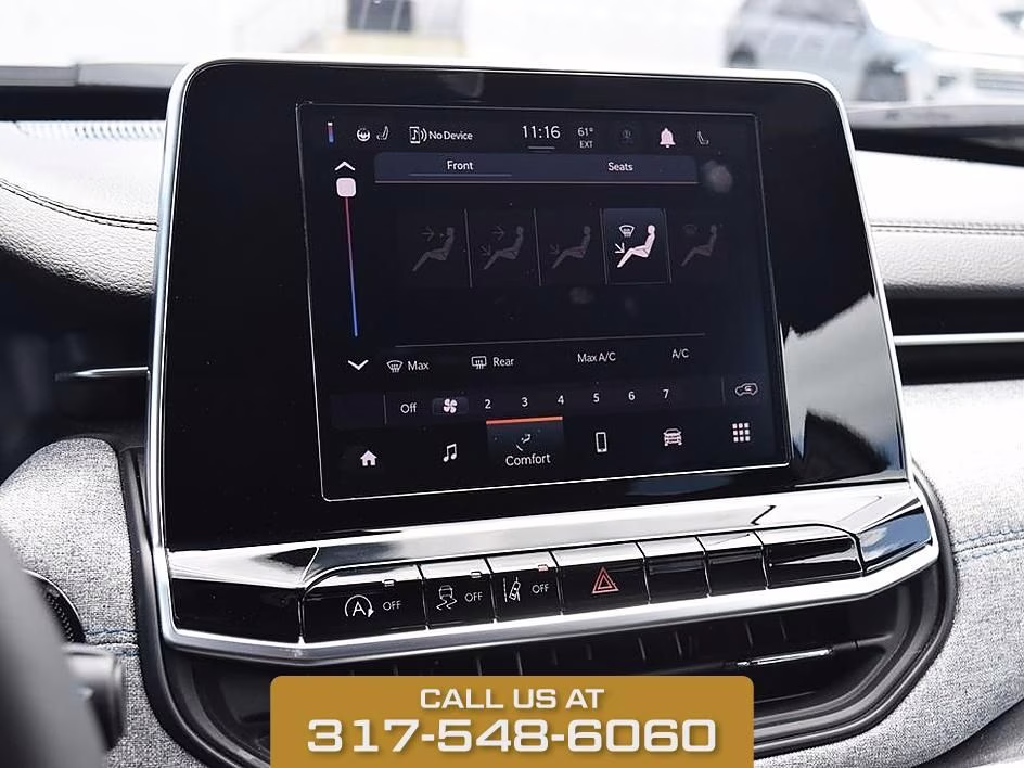 2025 Bright White Jeep Compass Latitude 4X4 SUV