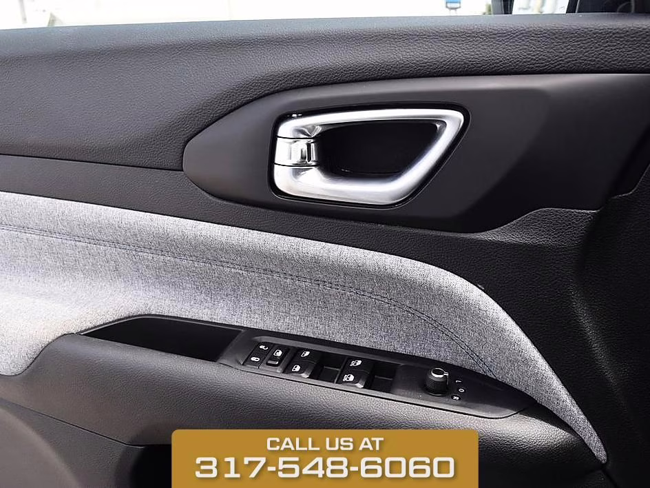 2025 Bright White Jeep Compass Latitude 4X4 SUV
