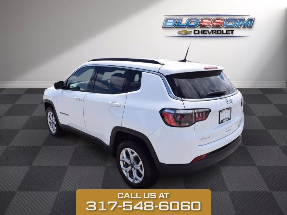 2025 Bright White Jeep Compass Latitude 4X4 SUV