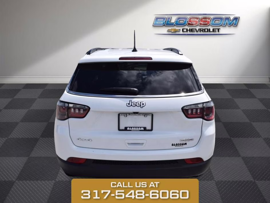 2025 Bright White Jeep Compass Latitude 4X4 SUV