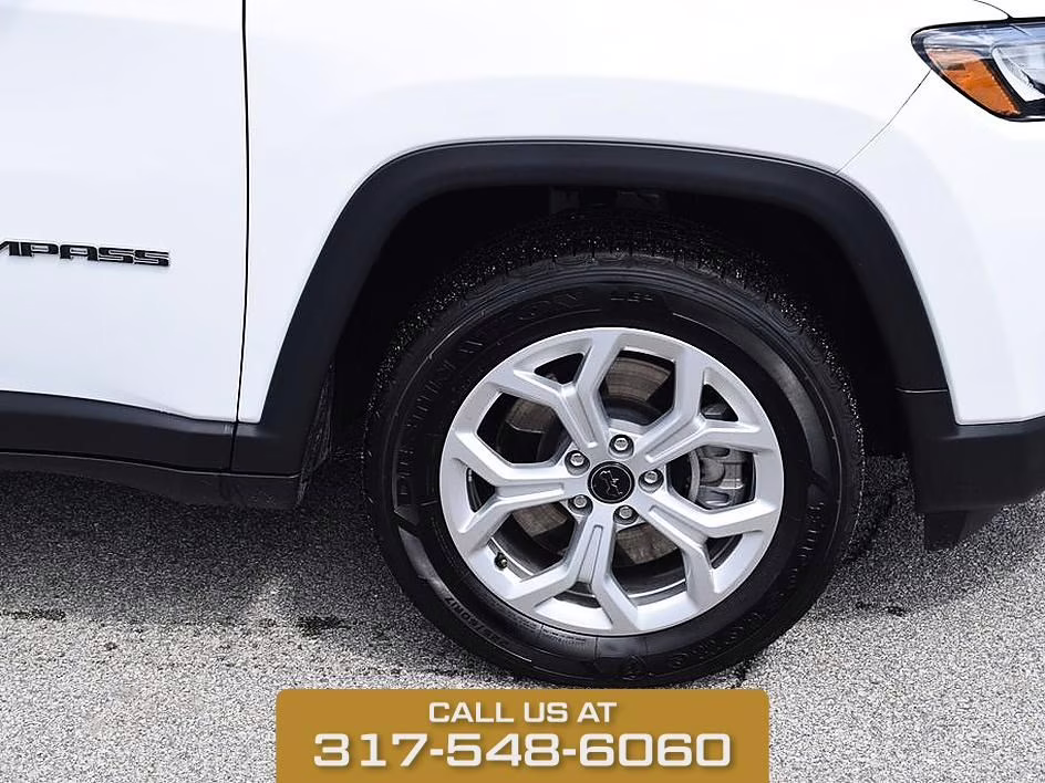 2025 Bright White Jeep Compass Latitude 4X4 SUV