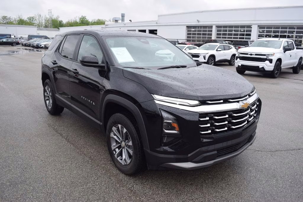 2025 Black Metallic Chevrolet Equinox LT FWD SUV