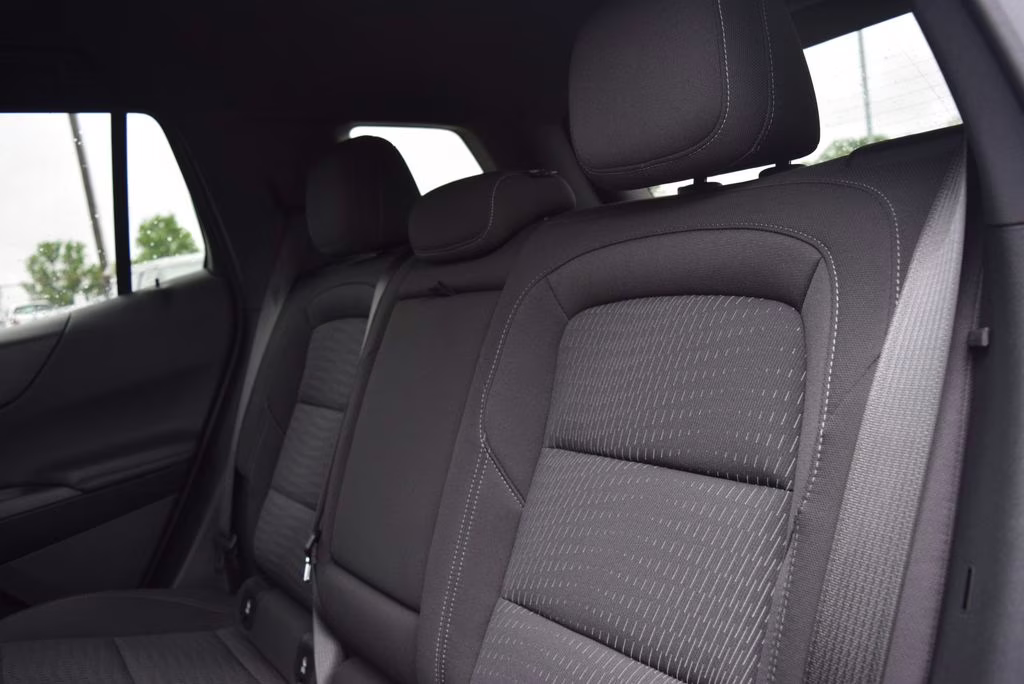 2025 Black Metallic Chevrolet Equinox LT FWD SUV