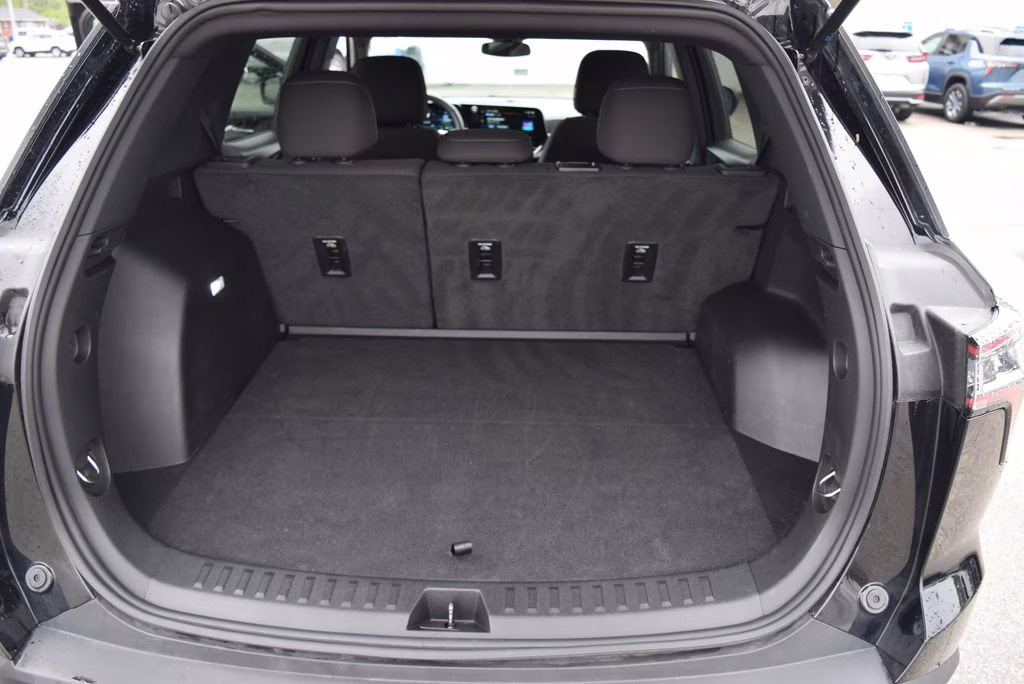 2025 Black Metallic Chevrolet Equinox LT FWD SUV