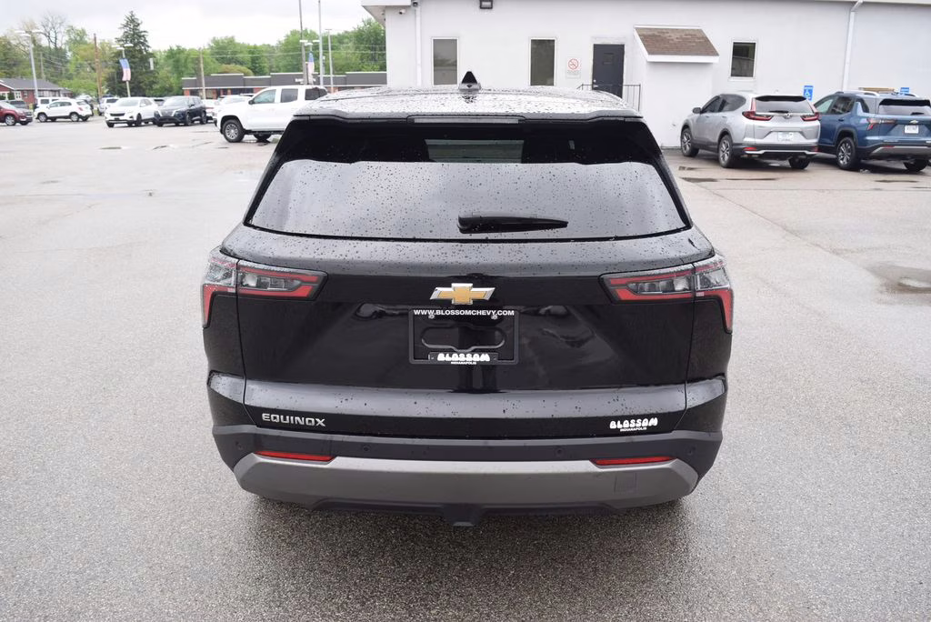 2025 Black Metallic Chevrolet Equinox LT FWD SUV