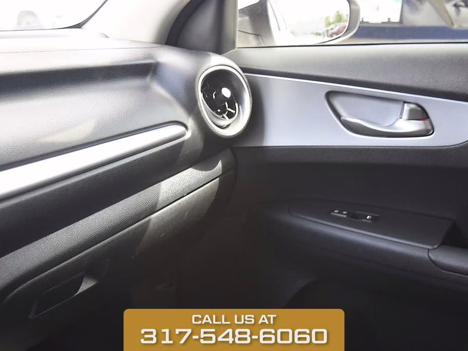 2022 Snow White Pearl Kia Forte LXS FWD Sedan