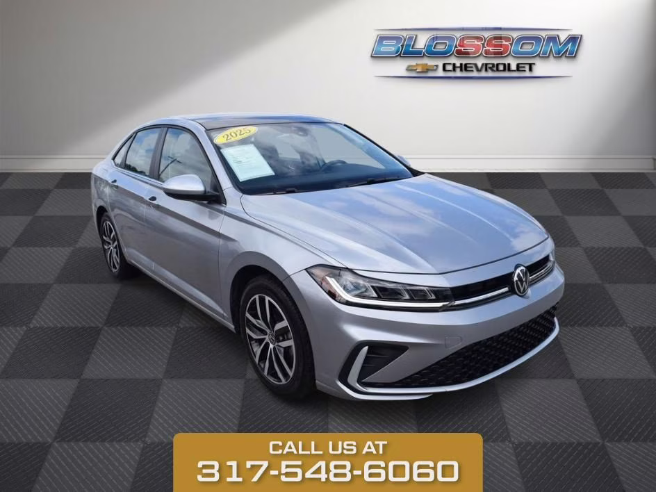 2025 Silver Volkswagen Jetta 1.5T SE FWD Sedan