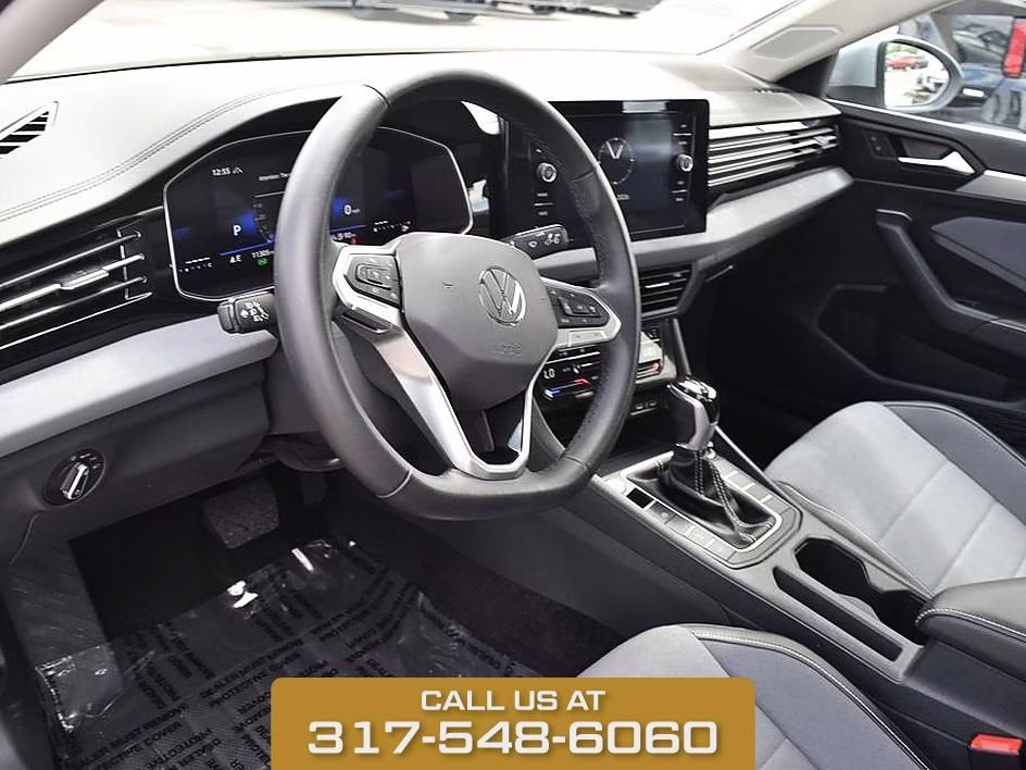 2025 Silver Volkswagen Jetta 1.5T SE FWD Sedan