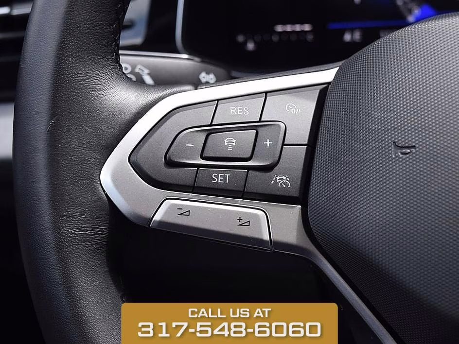 2025 Silver Volkswagen Jetta 1.5T SE FWD Sedan