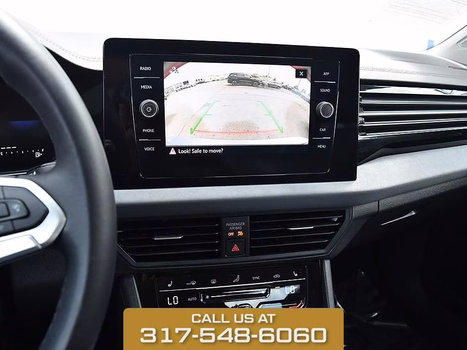 2025 Silver Volkswagen Jetta 1.5T SE FWD Sedan