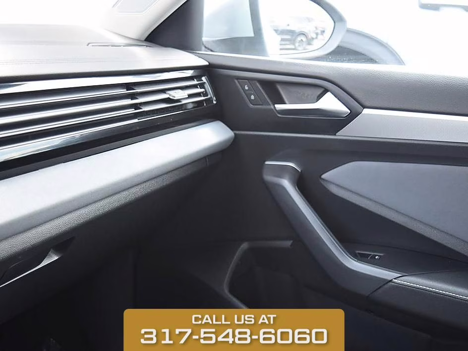 2025 Silver Volkswagen Jetta 1.5T SE FWD Sedan