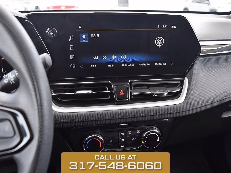 2025 Summit White Chevrolet Trailblazer LT FWD SUV