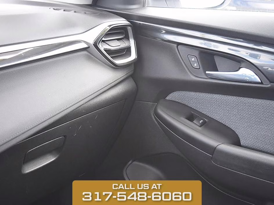 2025 Summit White Chevrolet Trailblazer LT FWD SUV